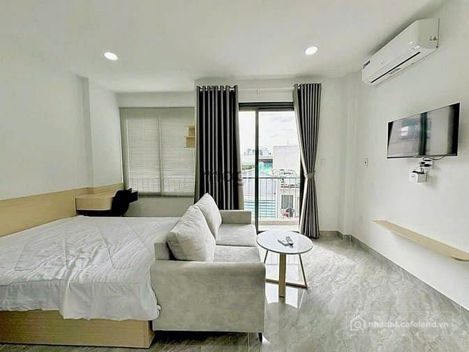 Nhà hàng - Khách sạn: Balcony Duy Tân Phú Nhuận ngay cầu Kiệu - Phan Đình Phùng