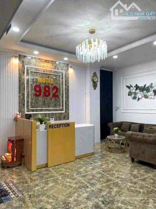 Bán nhà hàng - Khách sạn: BÁN KHÁCH SẠN 4TẦNG CÓ 10PHÒNG NỘI THẤT CAO CẤP NGAY K