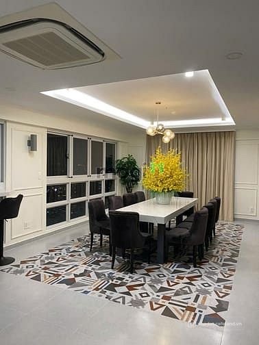 Căn hộ chung cư: HÓT! Chính chủ cho thuê căn hộ Happy Valley diện tích khủng 240