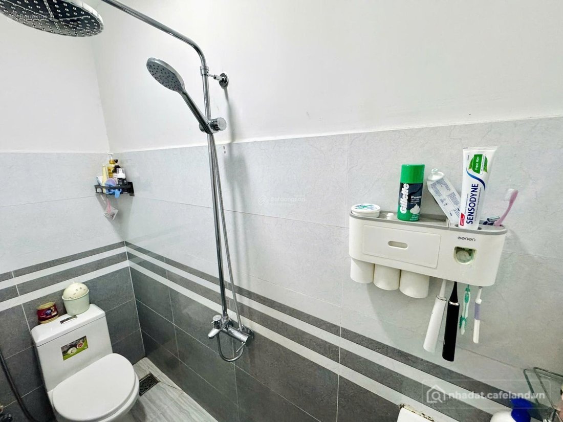Cho thuê nhà riêng: Nhà riêng: Chính chủ cho thuê nhà 1 trệt 1 lầu 2pn siêu đẹp