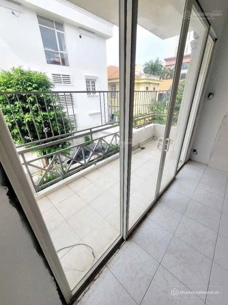 Cho thuê nhà riêng: Nhà riêng: Cho thuê nhà 7PN, 20m x 20m, 400m², khu vực Thanh