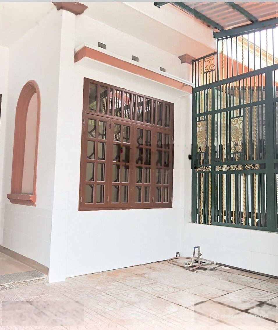 Cho thuê nhà riêng: Nhà riêng: 12tr/ tháng thuê nhà, văn phòng, kinh doanh 130m²
