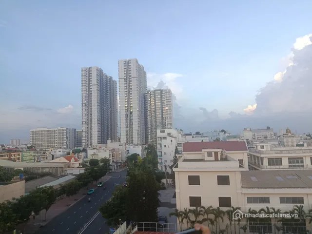 Cho thuê nhà riêng: Cho thuê Nhà 80m2, 6 tầng MT Lý Chiêu Hoàng Quận 6, tiện kin