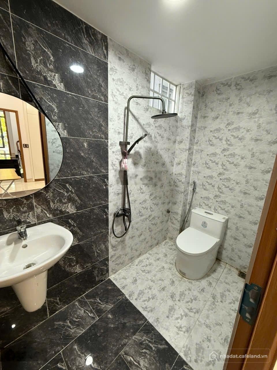 Cho thuê nhà riêng: Nhà riêng: Cho thuê nhà mặt tiền đường Phú Lộc kinh doanh &