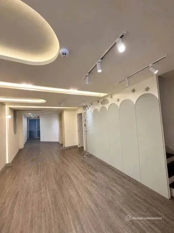 Cho thuê nhà riêng: CHO THUÊ NHÀ 5 TẦNG MẶT TIỀN HOÀNG DIỆU CÓ THANG MÁY