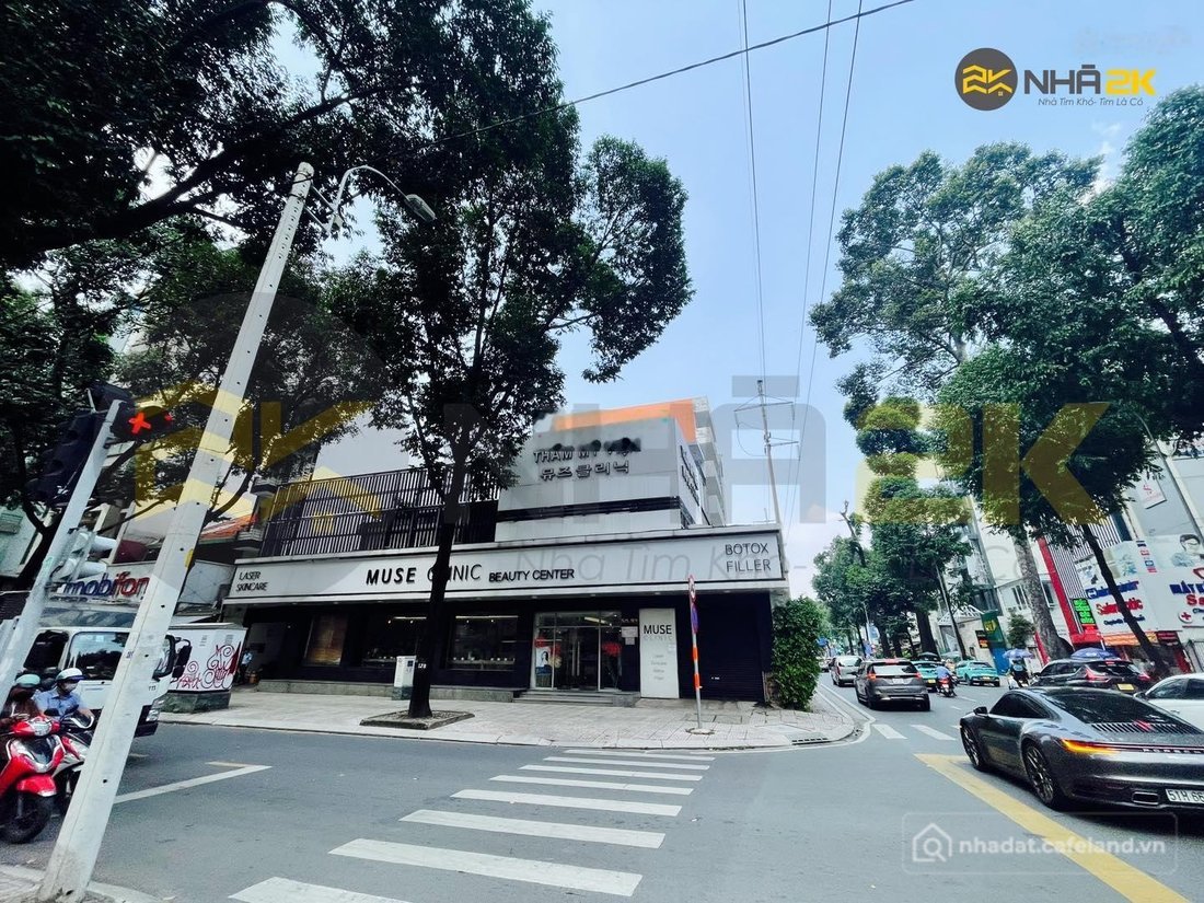 Cho thuê nhà riêng: Nhà riêng: Cho thuê mặt bằng siêu hiếm phố Vũ Phạm Hàm 250m2