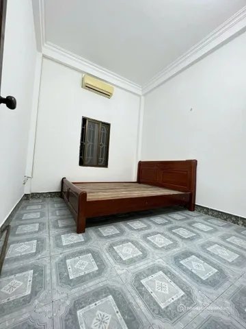 Cho thuê nhà riêng: Cho thuê nhà riêng: Cho thuê Ngõ Thịnh Hào - Đống Đa 40M² 3,
