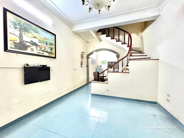 Cho thuê nhà riêng: Cho thuê Nhà riêng 60m 3 tầng, full đồ, giá 10 triệu, ngõ 99