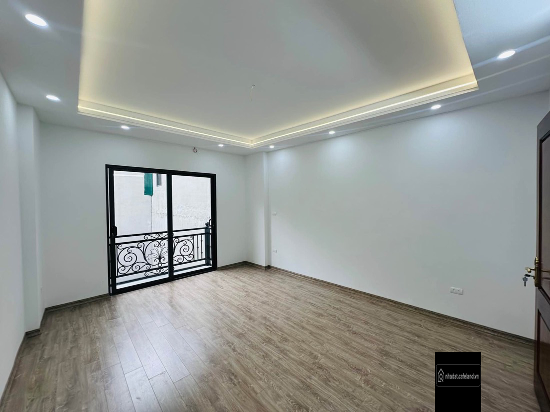 10.8 TỶ - BÁN NHÀ LÊ THANH NGHỊ - 43M2*5 TẦNG - CÁCH MẶT PHỐ 10M , CÓ THANG MÁY