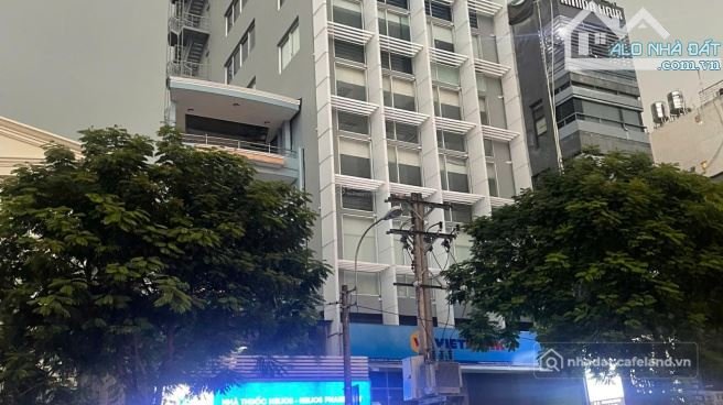 Bán căn hộ Mini, Dịch vụ: Bán nhà mặt phố Nguyễn Du, DT 150m2 x 10 tầng, mặt tiề
