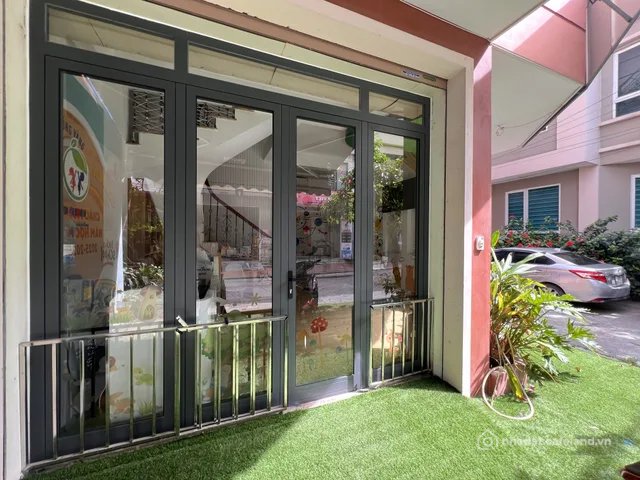 Cho thuê mặt bằng: CC CHO THUÊ NHÀ LÔ GÓC NGÔ THÌ NHẬM - DT 55M 5 TẦNG 7 PHÒNG -
