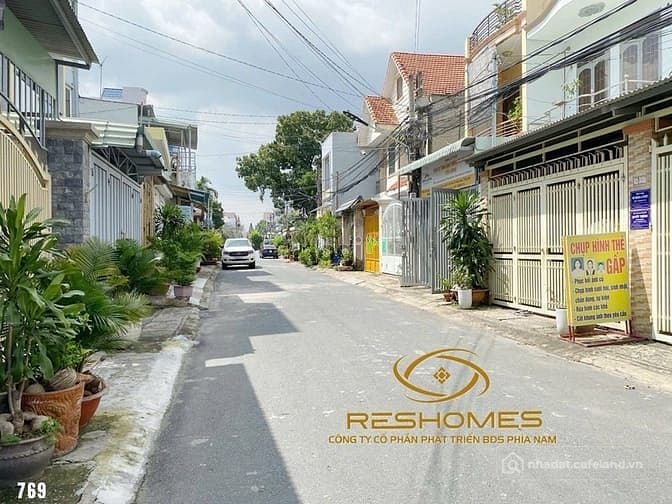 Nhà riêng: Cho THUÊ nhà cấp 4 chỉ 5tr gần chợ Tân Phong, cư xá Phúc Hải