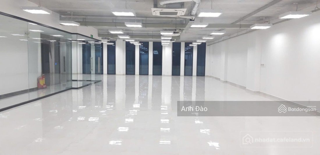 Cho thuê nhà riêng: Cho thuê nhà riêng: Nhà riêng: Cho thuê nhà mặt tiền Tô Hiến