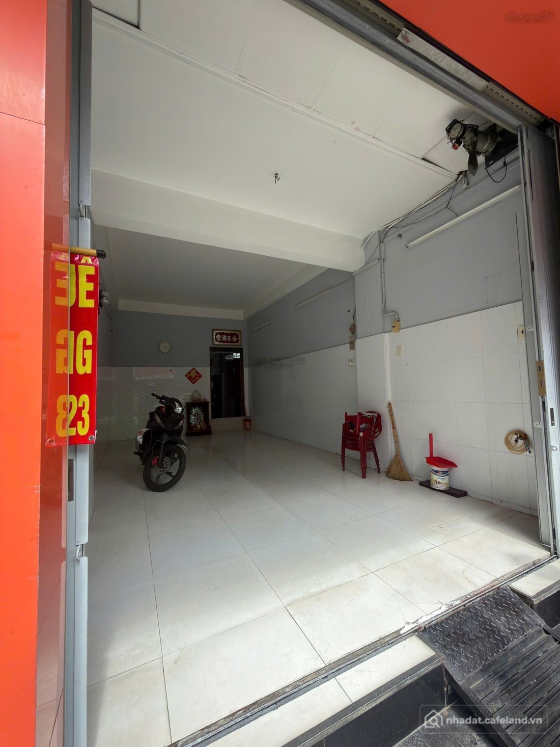 Cho thuê nhà riêng: Cho thuê nhà riêng: Nhà riêng: Cho thuê mặt bằng kinh doanh