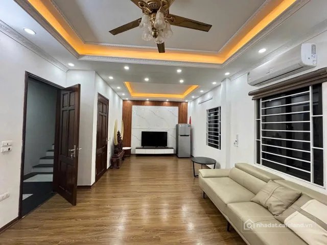 Cho thuê nhà riêng: Cho thuê nhà Lê Quý Đôn 2, Hà Đông 42m x 5T (5PN ĐẸP) giá 14