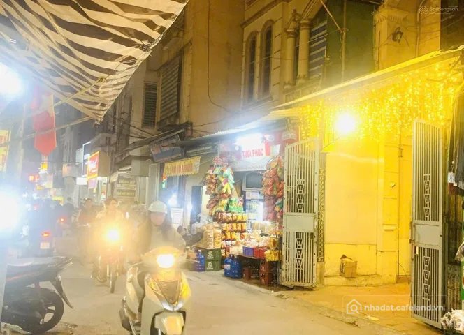 Cho thuê nhà riêng: Mặt phố Pháo Đài Láng – 5 tầng, 260m² sử dụng chỉ 29 triệu