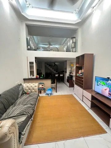 Cho thuê nhà riêng: Cho thuê Nhà Ngõ 51 Lãng Yên - Hai Bà Trưng 33M² 4 Tầng 4 Ng