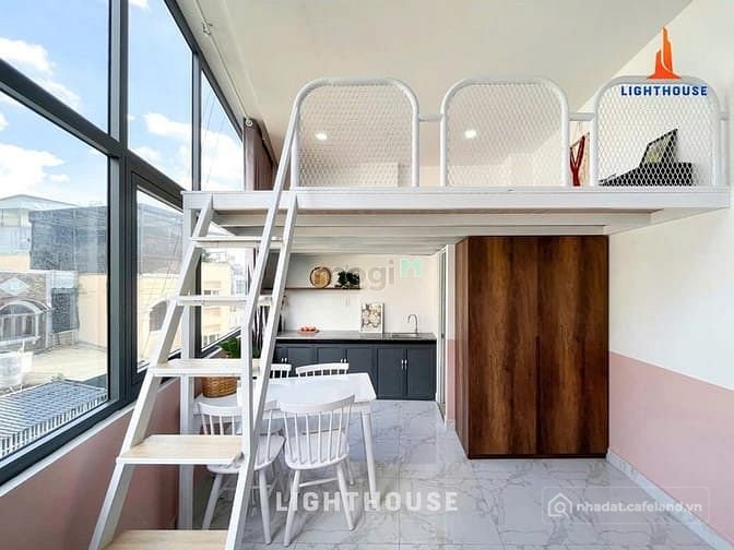 Nhà hàng - Khách sạn: Duplex cửa sổ to ngay Nguyễn Kiệm - Sát ĐH Gia Định