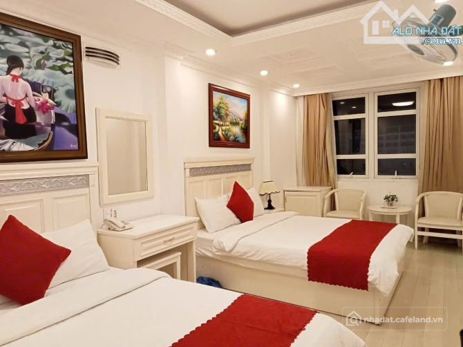 Bán nhà hàng - Khách sạn: KHÁCH SẠN HAI BÀ TRƯNG. 100M2. NGANG 5M. 11PKD. GIÁ 13