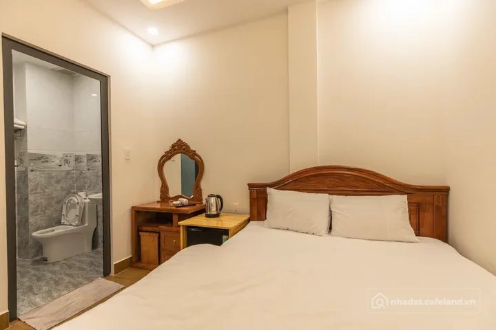 Bán nhà hàng - Khách sạn: Bán Khách sạn 11 phòng, có thang máy, 14 tỷ tại KQH Ph