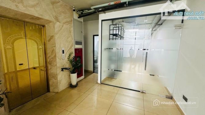 Bán căn hộ Mini, Dịch vụ: HUỲNH MẪN ĐẠT - TÒA NHÀ VP 9TẦNG - 1.528M² SÀN - DÒNG
