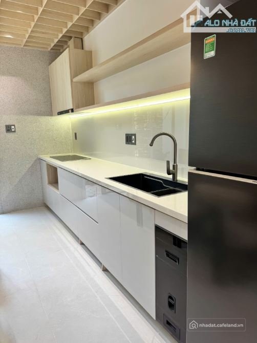 Bán căn hộ Mini, Dịch vụ: TÒA CĂN HỘ NAM VIỆT Á – TRẦN HOÀNH – 6 PHÒNG – DÒNG