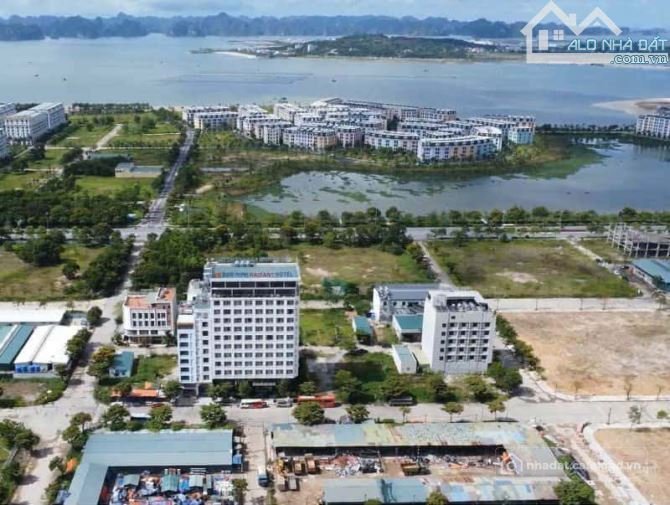 Bán nhà hàng - Khách sạn: Bán nhà hàng - Khách sạn: Bán nhà hàng - Khách sạn: BÃ