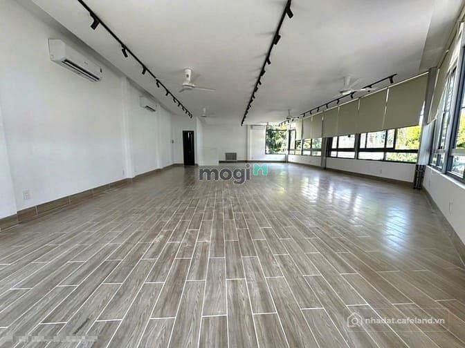 Nhà riêng: cho thuê căn GÓC 2MT KDC Vĩnh Lộc, Bình Tân.DT 15x8m, 1 Lầu. sàn Suốt