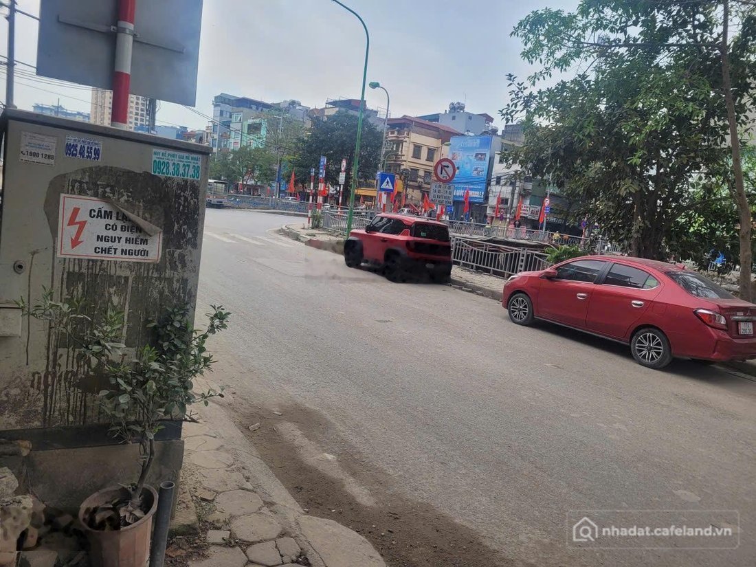 Cho thuê mặt bằng: Cho thuê mặt bằng: Cho thuê mặt bằng: Cho thuê mặt bằng: Cho