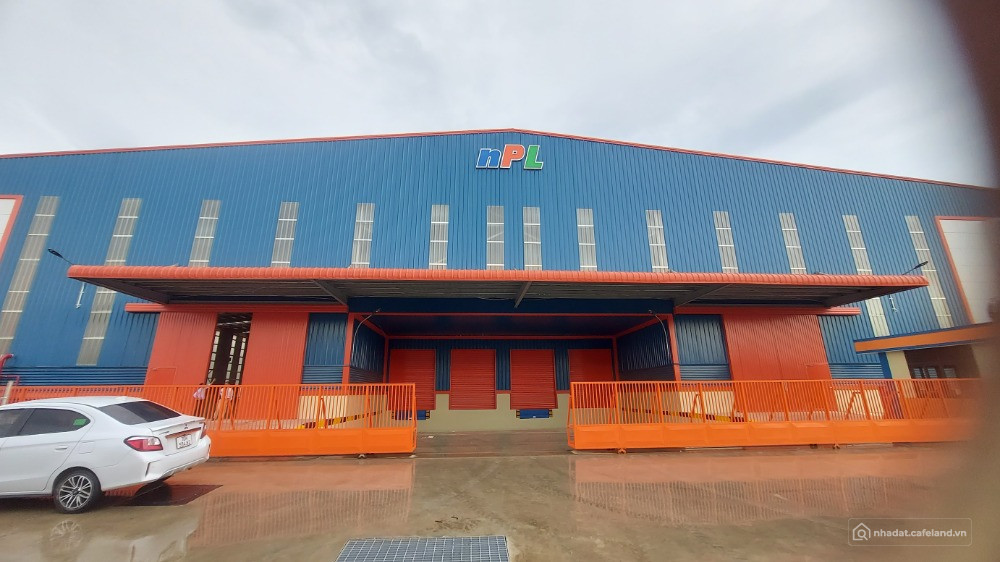 兴安省 A 诺街工业区出租 5000m2 全新高标厂房 - 配备完善消防 - 租金仅 4.2 美元/m2/月