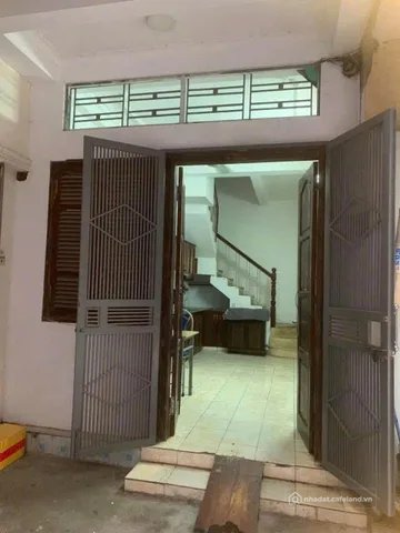 Cho thuê nhà riêng: VỌNG HÀ – HỒNG HÀ, HOÀN KIẾM – NHÀ 4 TẦNG FULL ĐỒ – SÂN RỘNG