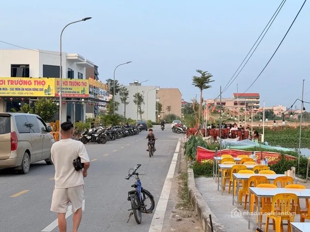 Bán căn hộ Mini, Dịch vụ: Bán Nhà 2 tầng mặt chợ Đại Trung, Đại Đồng , Bắc ninh