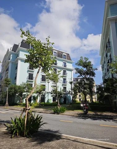 Cho thuê nhà riêng: Cho thuê nhà riêng: Cho thuê Nhà riêng 686m2 giá 75 triệu tạ