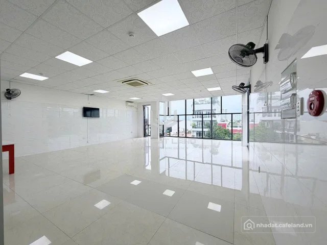 Cho thuê văn phòng: Cho thuê Văn phòng 150m2 giá 20 triệu tại - Chọn - Phường 4