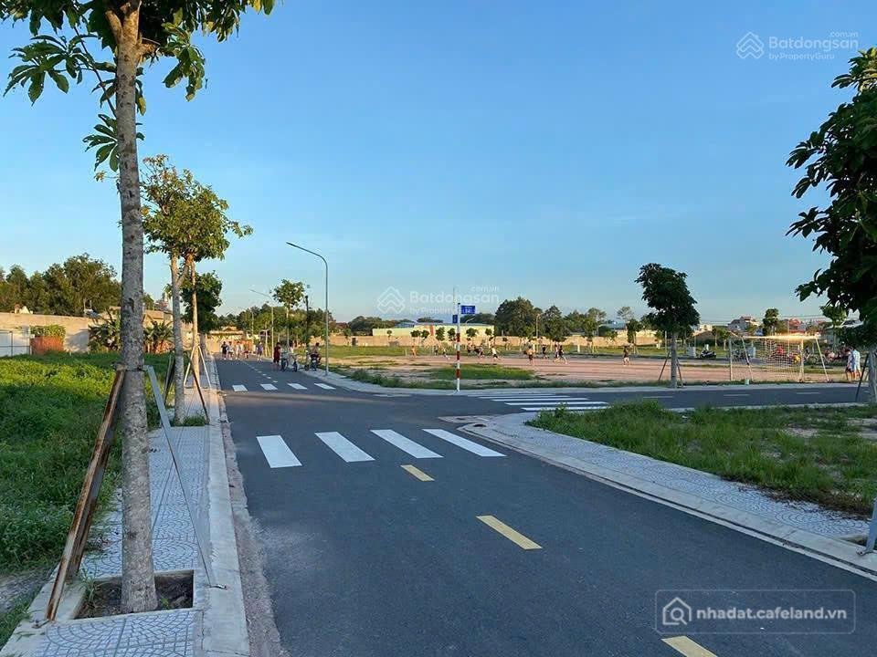 Bán kho, nhà xưởng: Chỉ 550tr sở hữu ngay lô đất cách sân bay quốc tế 5km mặt ti