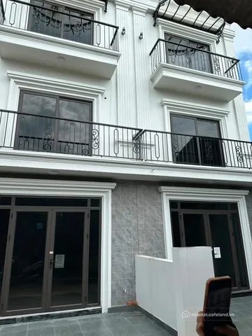 Bán căn hộ Mini, Dịch vụ: Bán Nhà trọ 51.4m2 có sẵn 51.4 m2 thổ cư giá 3.1 tỷ tạ