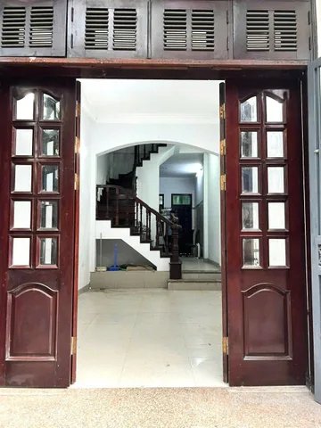 Cho thuê nhà riêng: Cho thuê nhà HOÀNG SÂM, Hoàng Quốc Việt. 17 triệu/ tháng. Ch