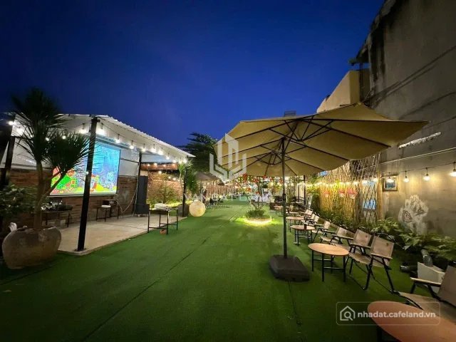 Cho thuê mặt bằng: Cho thuê mặt bằng: Cho thuê Mặt bằng kinh doanh 1200m2 giá 10