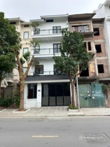 Cho thuê nhà riêng: Cho thuê nhà riêng: Cho thuê Liền Kề có THANG MÁY tại KĐT VP