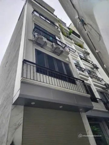 Cho thuê nhà riêng: Cho thuê Nhà riêng 45m2 giá 20 triệu tại Đường Lạc Long Quân