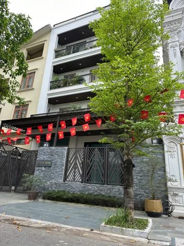 Cho thuê nhà riêng: Cho thuê Biệt thự riêng biệt khu Nam Trung Yên Hà Nội.
