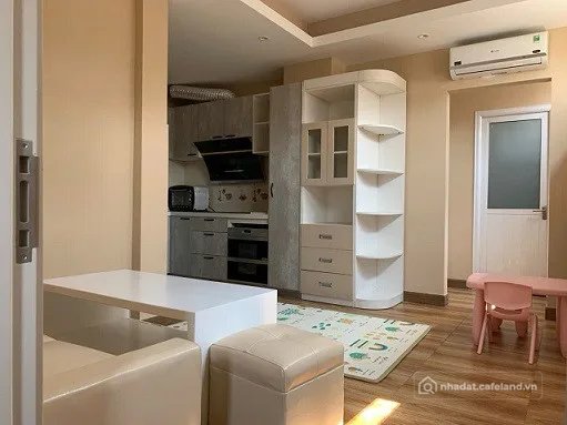 Cho thuê mặt bằng: Chính chủ cho thuê mặt bằng kinh doanh nhà tại 75 Trúc Bạch,