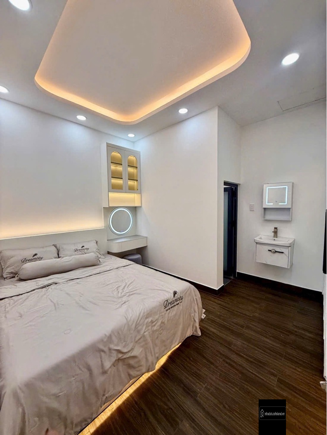 Nhà Đẹp - Hẻm Xe Hơi đỗ cửa - Đường Huỳnh Tấn Phát - Nhỉnh 5Tỷ