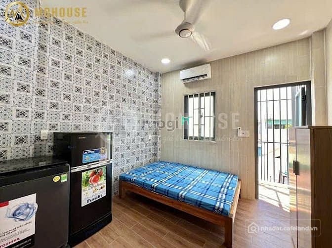 Nhà hàng - Khách sạn: Căn hộ Ban Công mới toanh Thang máy Hầm xe ngay Bà Chiểu B