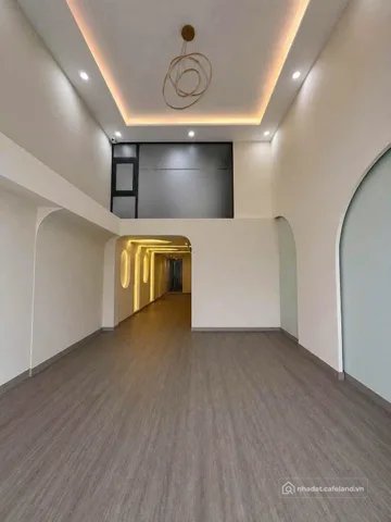 Cho thuê nhà riêng: CHO THUÊ NHÀ 5 TẦNG MẶT TIỀN HOÀNG DIỆU CÓ THANG MÁY