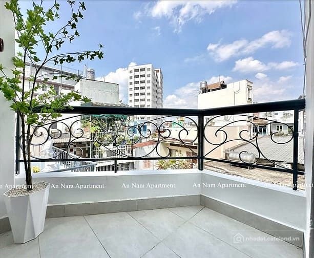 Nhà hàng - Khách sạn: Cho Thuê Căn Hộ 1 Phòng ngủ - Ban Công siu rộng view city