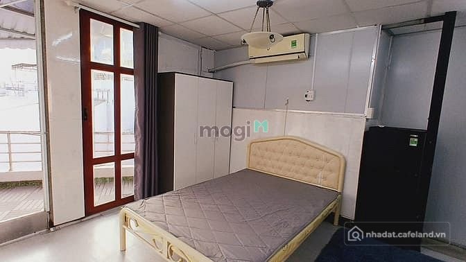 Nhà hàng - Khách sạn: Căn hộ Full NT ban công rộng trung tâm Quận 3, gần ĐH Hoa