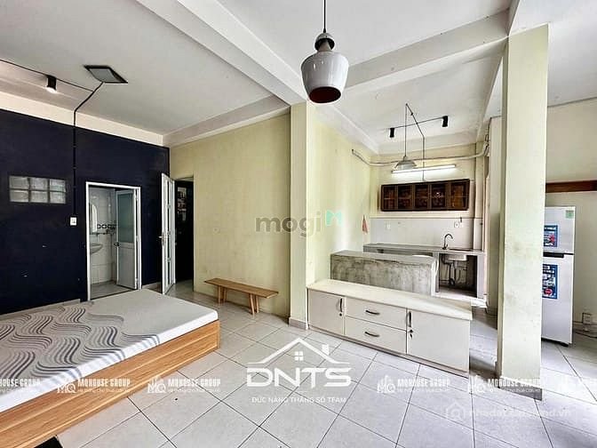 Nhà hàng - Khách sạn: Căn Hộ 1Pn+ Bancony 50m2 Gần Hồ Con Rùa, Trường ĐH Kinh Tế