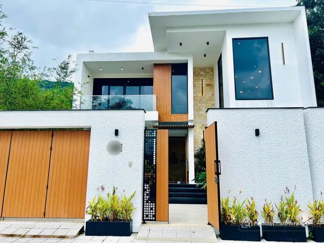 Cho thuê nhà riêng: CHO THUÊ VILLA 2 TẦNG MT LƯƠNG HỮU KHÁNH GẦN NÚI SƠN TRÀ - T