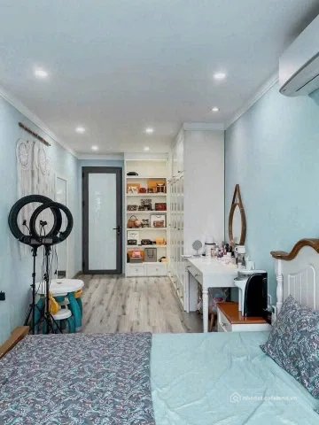 Cho thuê nhà riêng: Cho thuê Nhà riêng 40m2 giá 20 triệu tại Đường Lê Hồng Phong